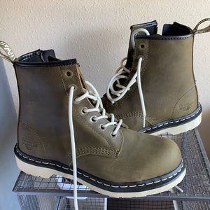 Doc martins (steel toe)